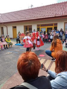 Besídka ke Dni matek v MŠ