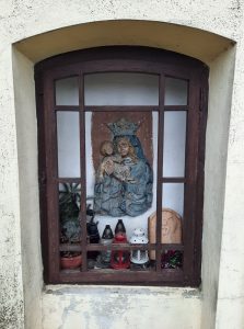 Reliéf Panny Marie se letos dočká opravy